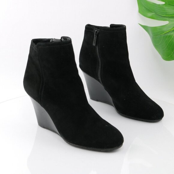 Vince Camuto Womens Zandra Boot Size 8 Black Suede Bootie Wedge Heel Elegant - Picture 2 of 12